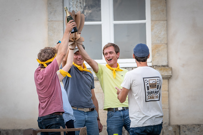 balmaga-seminaire-dakar-en-carton-6